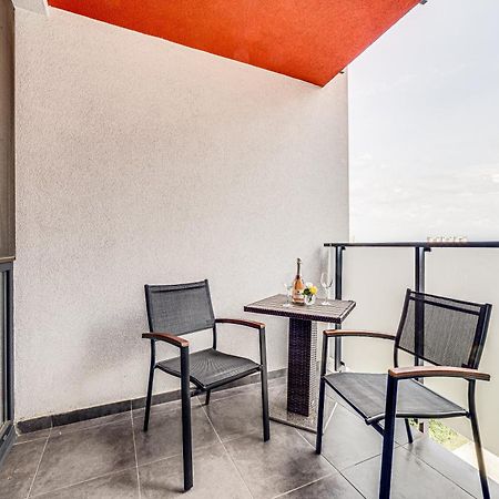 Ari - Ared Luxurious Apartments With Balcony & Free Parking 阿拉德 外观 照片