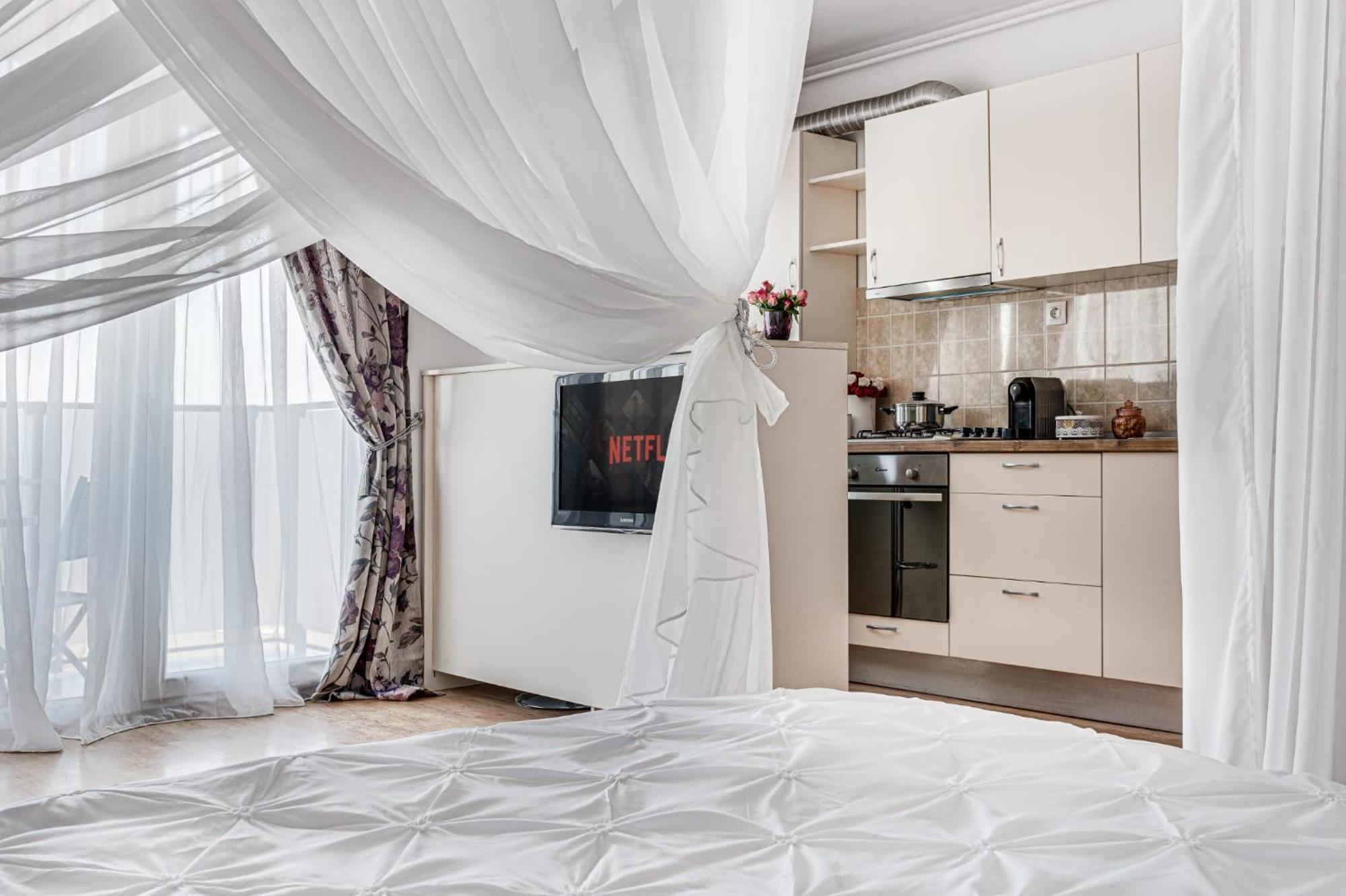 Ari - Ared Luxurious Apartments With Balcony & Free Parking 阿拉德 外观 照片